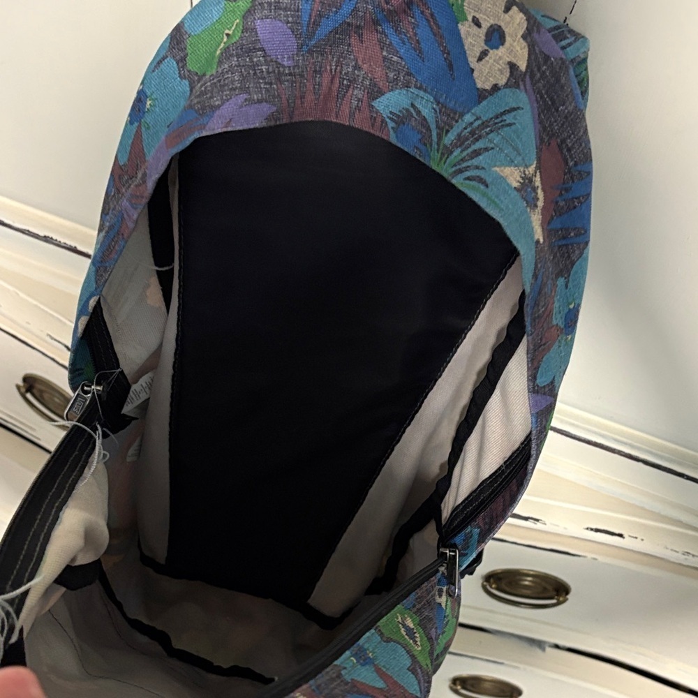 Vans Men's Blue Floral Backpack - Picture 5 of 7